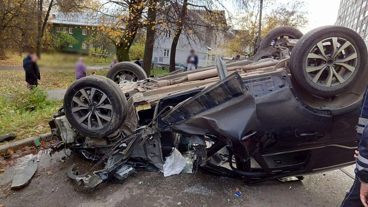 В серьезной аварии на улице Полины Осипенко пострадали дети