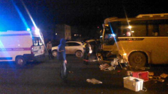 Автобус «Владимир - Москва» попал в аварию на Пекинке
