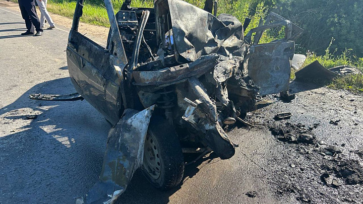 Под Вязниками «Лада» врезалась в «Газель». Погибли три человека