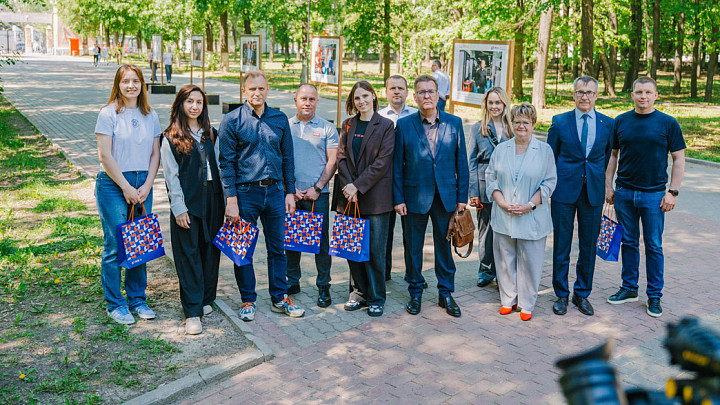 ПСБ во Владимире проводит фотовыставку «Бизнес в объективе. Герои»
